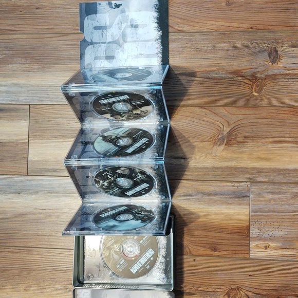 Band of Brothers Complete Boxed DVD Set - Picture 3 of 3